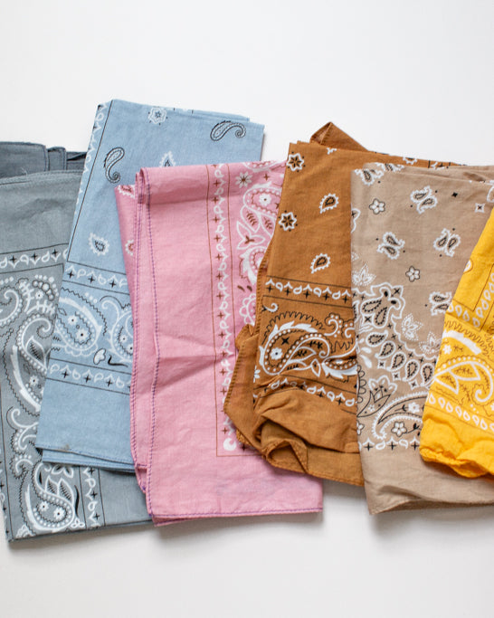 Cotton Paisley Bandana Square Fashion Accessory Traditional Pattern Style Neck Wrap Head Cover Party Favors for Weddings Celebration Gift Bachelorette Event Essential Multiple Color Options Versatile Fashion Piece Boho Style Accessory Group